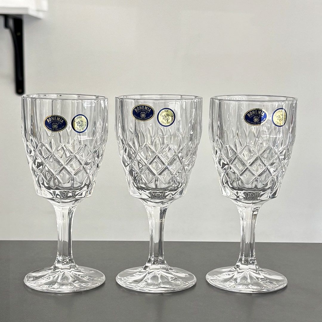 3 pahare din cristal pentru vin rosu